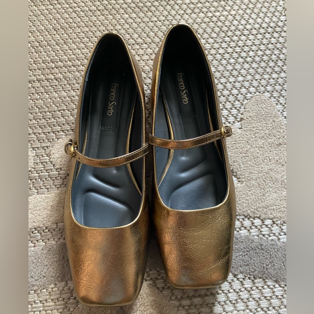Franco Sarto Metallic Gold shoes